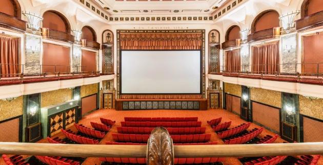Lo storico cinema Odeon di Milano chiude per sempre, dopo 94 anni di attività e successi