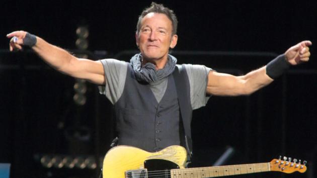 Bruce Springsteen malato, annullati due concerti negli Stati Uniti, le ipotesi sulle condizioni di salute