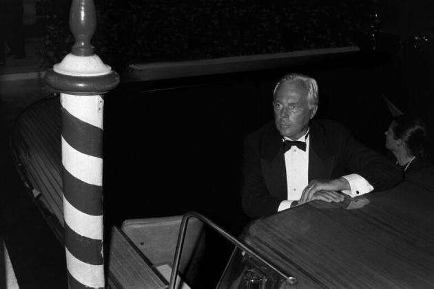 Giorgio Armani alla Mostra del Cinema di Venezia organizzerà l'evento più glamour del festival, con sfilata alta moda, cena e festa