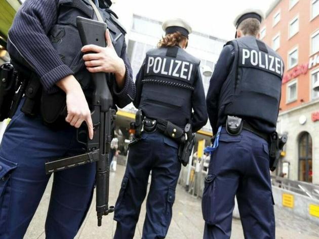 Germania, 16enne accoltella bimbo di 8 anni e si da fuoco a scuola in Sassonia: entrambi gravi ma stabili
