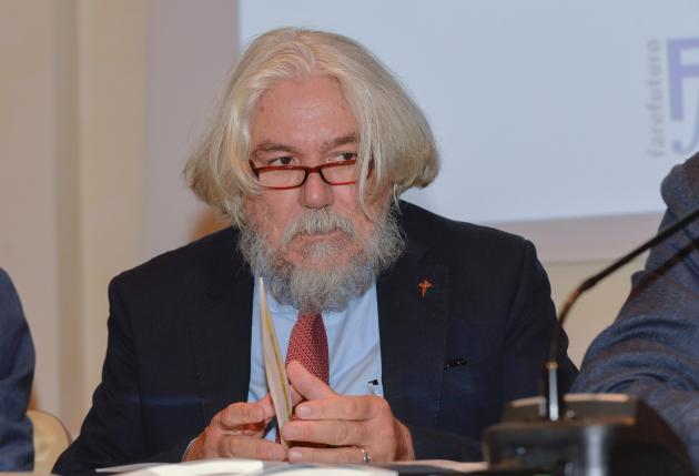 Meluzzi: "Giambruno ha ragione, una donna ubriaca corre più rischi di essere stuprata. Governo e chiesa inermi su ruolo famiglie" - ESCLUSIVA