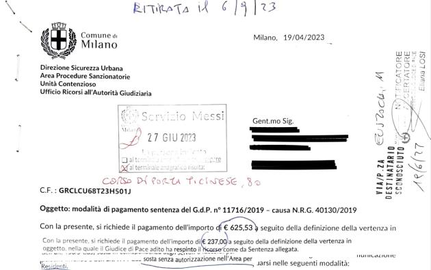 Comune di Milano, 3 multe del 2019 per un regolare parcheggio nella via di residenza, in cartella a € 1.000, raccomandata da recuperare in posta, con la notizia di recarsi alla Casa Comunale: neanche 