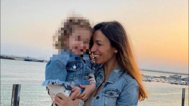 Omicidio-suicidio Marsala, Angelo Reina uccide l'ex Marisa Leo e  si spara: discutevano custodia figlia di 4 anni