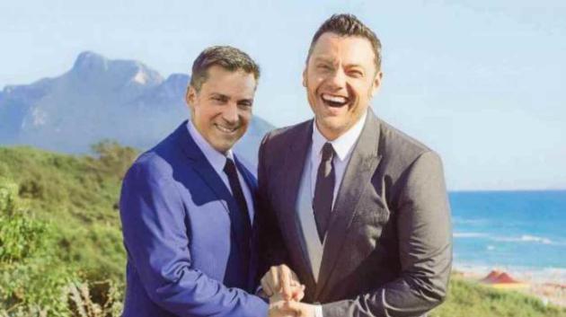 Tiziano Ferro, divorzio col marito Victor Allen: “Momento doloroso”, la “disperazione” dei fan: “Giorno triste”