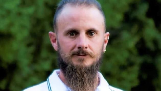 Bergamo, Matteo Tasca, morto a 35 anni per malore improvviso: lavorava su un tetto, precipitato dopo aver perso i sensi