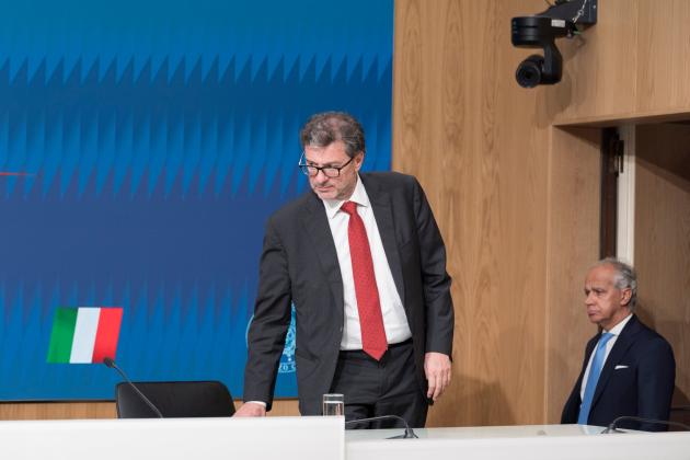 Nadef, 23,5 miliardi di deficit nei prossimi 3 anni, Giorgetti: "Scelte difficili, privatizzazioni per l’1% del Pil"