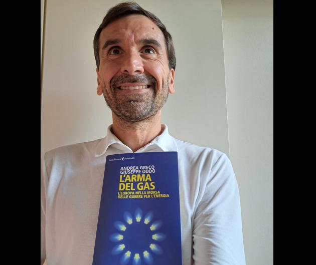 L'arma del gas è il nuovo libro di Andrea Greco e Giuseppe Oddo che spiega la dipendenza energetica europea dalla Russia