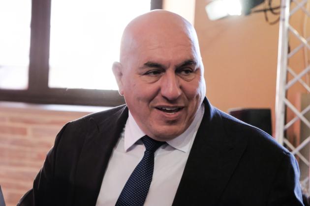 Armi all'Ucraina, dopo Usa e Regno Unito anche l'Italia si 'defila', Crosetto: "Non abbiamo risorse illimitate"