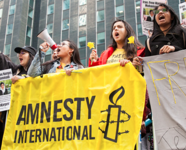 Dopo Zerocalcare e Fumettibrutti anche Amnesty non va al Lucca Comics perché il patrocinio è di Israele: “Siamo contro i crimini di guerra”