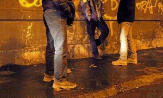 Milano, tentato omicidio in Corso Como, 21enne accoltellato 8 volte ad addome e schiena, ha un polmone collassato, arrestati 3 minorenni