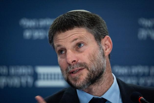 Israele, ministro Finanza Smotrich: "Palestinesi devono accettare emigrazione 'volontaria' da Gaza, unica giusta soluzione umanitaria", bufera sul web: "Si chiama pulizia etnica"