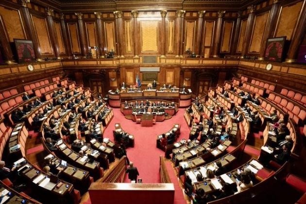 Ddl violenza sulle donne, TESTO e cosa prevede il decreto di 19 articoli approvato all'unanimità: dal braccialetto elettronico agli indennizzi alle vittime