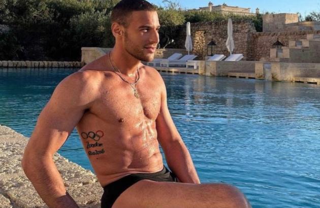 Alex Di Giorgio, ex olimpionico di nuoto visto anche a Ballando con le stelle e ora anche richiestissimo trainer, &eacute; stato adocchiato da una dirigente Rai che sta pensando di affidargli una striscia qu