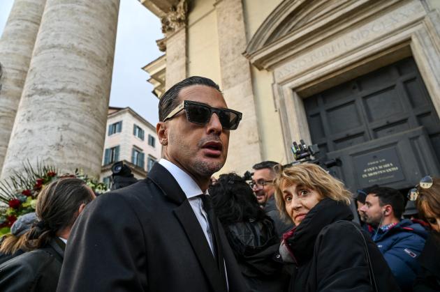 Una lista civica nel 2027 per Fabrizio Corona? Le dichiarazioni dell'ex paparazzo fanno discutere: la sfida al sistema e alla magistratura