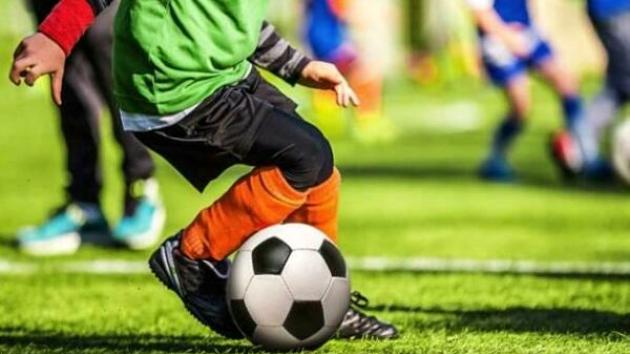 Torino, mister indagato per abusi sessuali su baby calciatore, il 13enne ai genitori: "Mi ha toccato le parti intime"