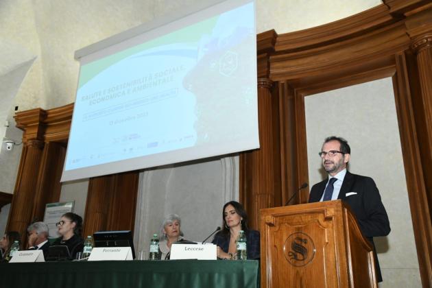 Rapporto Campus Bio-Medico – One Health. Gemmato (Sottosegretario Salute): “Occorre nuovo approccio alla salute”