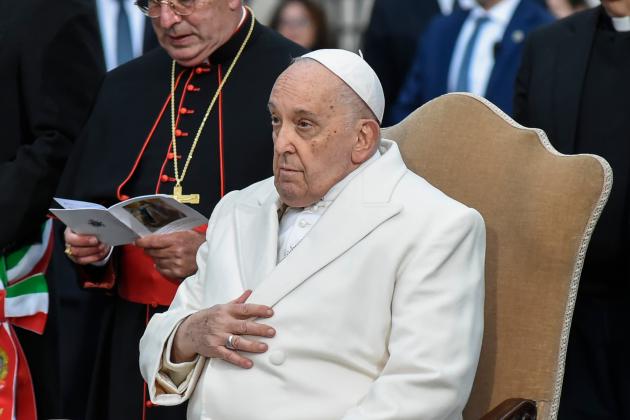 Coppie gay, Papa Francesco approva la benedizione in Chiesa, senza però modificare le condizioni per il matrimonio