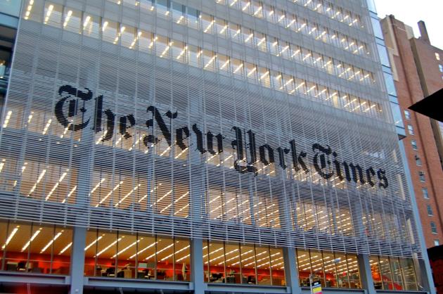 New York Times fa causa a OpenAI e Microsoft: “Usati milioni di articoli per addestrare chatbot, danni per miliardi di dollari”