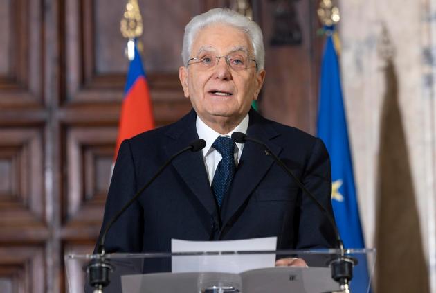 Discorso Mattarella fine anno 2023: "Guerre e violenza, serve cultura della pace, l'amore non è né dominio né possesso"