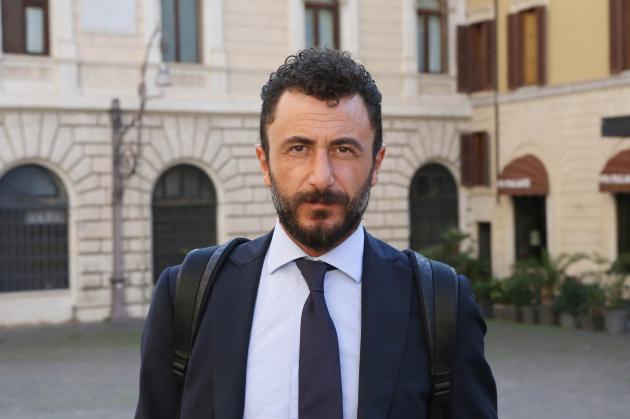 Emanuele Pozzolo, chi è il deputato di FdI: ex Lega, ‘no-vax’ e no Green pass, definì Led Garner un "provocatore"