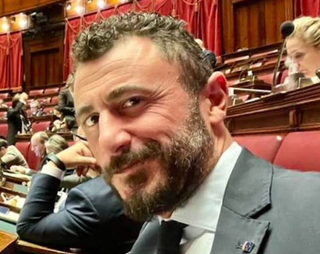 Pozzolo invoca immunità parlamentare e non consegna i vestiti, ok al test dello stub, porto d'armi revocato dalla prefettura di Biella