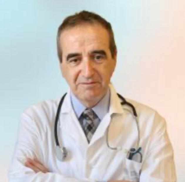 Pierluigi Viale: “Influenza? Se avessimo imparato la lezione, ci vaccineremmo tutti di corsa”, il web: "Viviamo da malati per morire da sani"