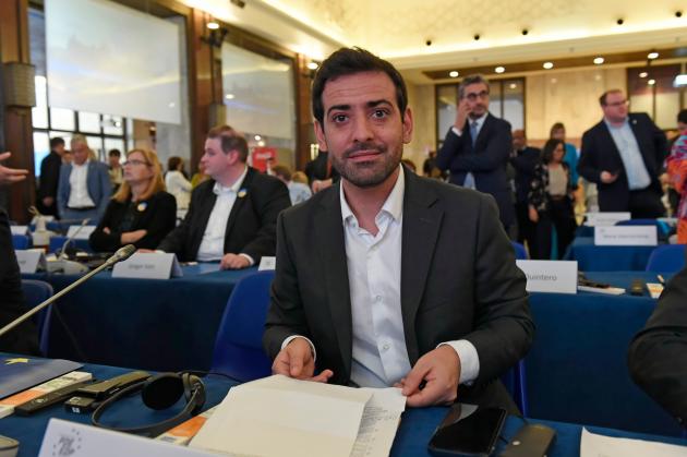 Stéphane Séjourné, chi è il nuovo ministro degli Esteri francese, ex compagno del premier Attal ed ex consigliere di Macron