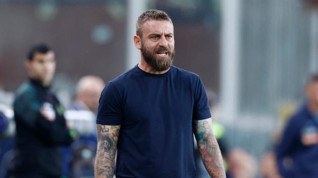 Daniele De Rossi nuovo allenatore della Roma, contratto fino al 30 giugno 2024: "Bentornato a casa"