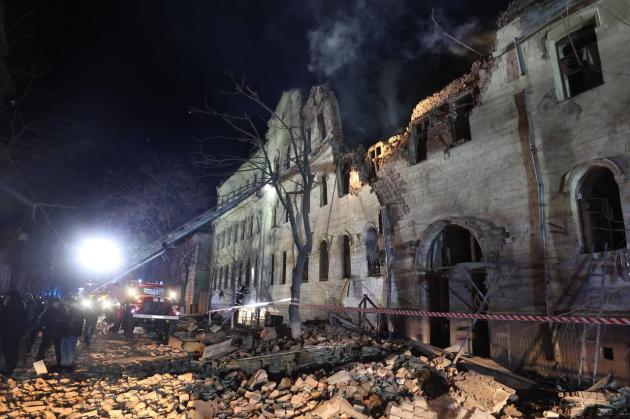 Ucraina, esplosioni a Kharkiv e Odessa, 20 feriti e 170 evacuati, Mosca: "Annullato attacco ucraino", Macron: "Daremo nuovi missili"