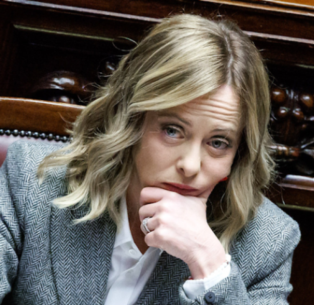 Schlein e Conte contro Meloni su sanità e patto stabilità: "Premier regina dei tagli", "Re Mida al contrario". Lei: "Colpa dei vostri governi"