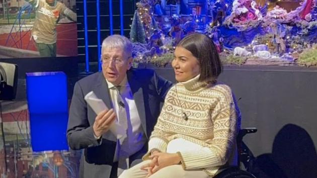 Addio a Carlotta Dessì, morta per "turbo cancro" la giornalista Mediaset inviata di Fuori dal coro: aveva 35 anni