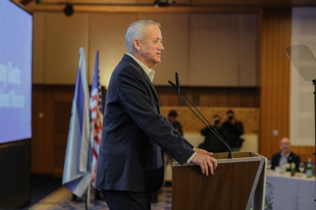 Gaza, accordo su ostaggi più vicino, il ministro israeliano Benny Gantz: "Ci sono segnali”.  La Knesset vota contro l'ipotesi di uno Stato palestinese