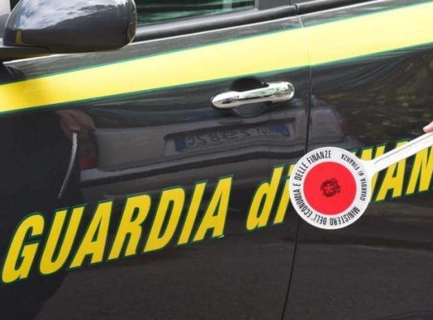 Genova, indagini sul boss amico di Totò Riina, in casa nascondeva un tesoro in banconote da 50 euro