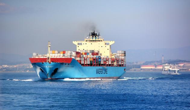 Mar Rosso, gli Houti colpiscono un portacontainer Msc Sky II svizzero, fuoco a bordo, Usa: “Abbattuti due missili anti-nave”