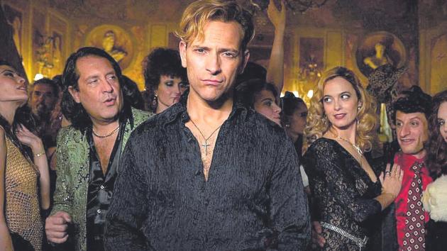 Ecco 'Supersex', la storia della pornostar più famosa del mondo Rocco Siffredi che ha ispirato la serie di Netflix