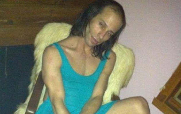 Canada, attivista trans Krystel Lauzon arrestata per possesso di materiale pedopornografico: scriveva "amo i bimbi trans" su IG