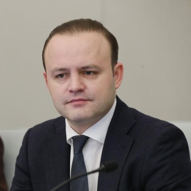 Vadislav Davankov, 40 anni appena