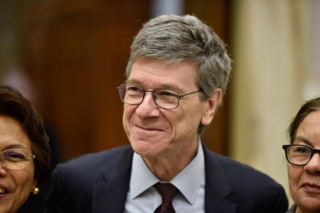 Usa, l'economista Jeffrey Sachs contro l'Ucraina nella NATO: "Ci sono idee folli a Washington, serve neutralità"