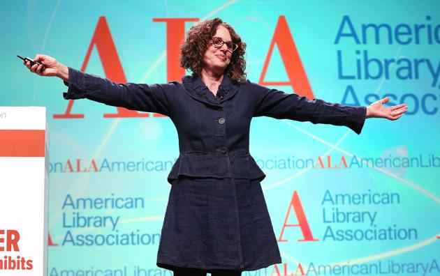 Robin DiAngelo: "La Cappella Sistina è un simbolo del suprematismo biano, Michelangelo era razzista"