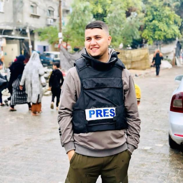 La denuncia di Al Jazeera: dal 7 ottobre più di 80 giornalisti uccisi a Gaza: “I nostri giornalisti sono stati presi di mira mentre svolgevano il loro lavoro”