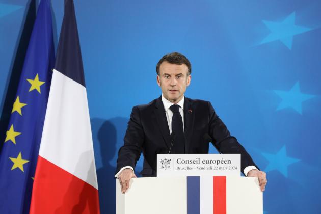 Il presidente francese, Emmanuel Macron, sempre più convinto dell'invio di uomini in Ucraina