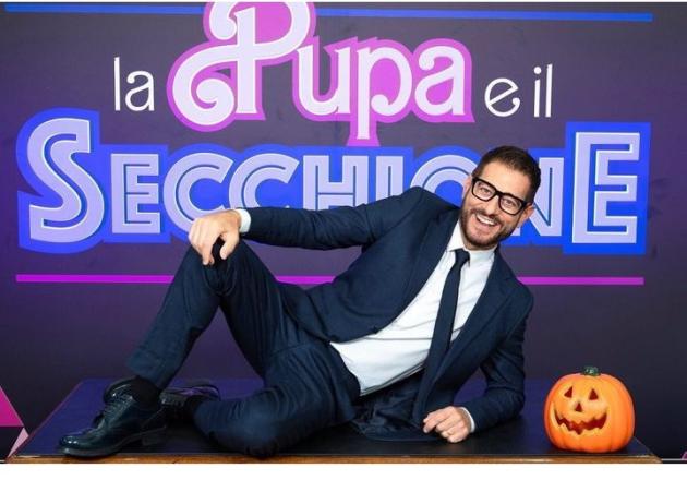 Enrico Papi torna su Italia1 alla guida del La Pupa e il Secchione