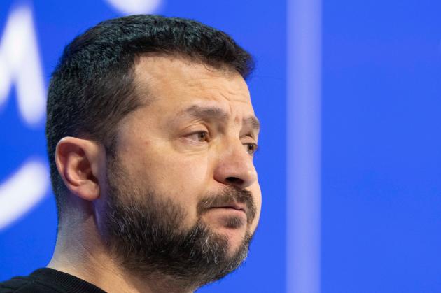 Zelensky, scaduto ad aprile il suo mandato da presidente dell'Ucraina, in prorogatio per le leggi marziali, Cremlino: "Valuteremo legittimità a maggio"