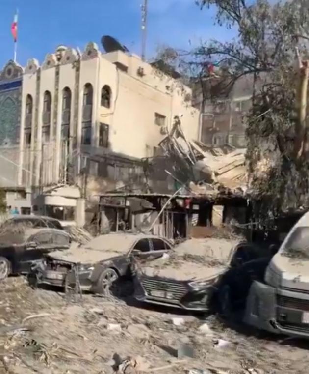 Damasco, la minaccia di Hezbollah: "Iran risponderà al raid, svolta nella guerra", Israele chiude 30 ambasciate all’estero tra cui Roma