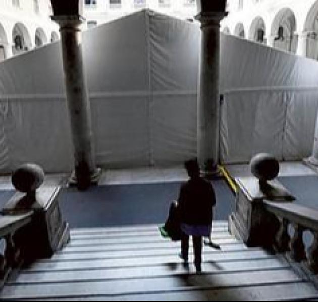 Genova, si finge procuratore capo per truffare settantamila euro a una donna, denunciato impiegato