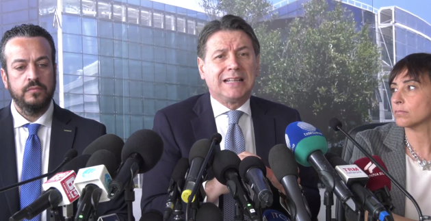 Bari, Rosa Barone (M5S) e tutti i consiglieri fuori dalla giunta Emiliano, Conte: "Niente sconti alla nostra parte politica”