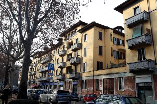 Case green, via libera direttiva Ue, edifici a emissioni 0 entro il 2050, Italia e Ungheria votano contro, Giorgetti: "Chi paga?"