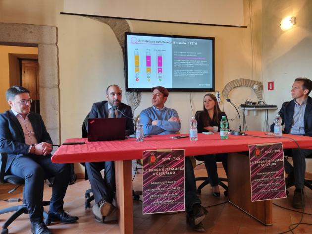 Open Fiber, completati i lavori a Gesualdo che diventa una ‘Smart City’; disponibili i servizi per navigare a 1 giga