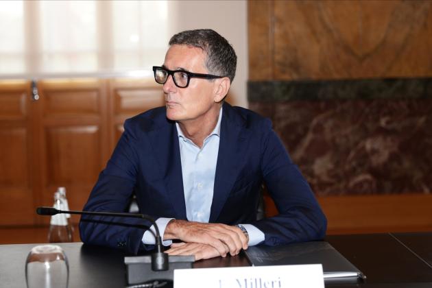 EssilorLuxottica, nel Q1 '24 cresce il fatturato a €6.335 mln (+5,5%); Milleri: "Sicuri della nostra visione strategica"