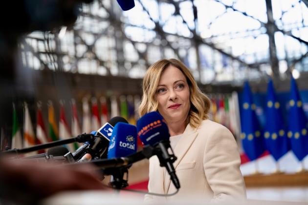 Meloni e il 'flirt' europeo con Draghi e Letta: “Europa va cambiata, non ha funzionato su natalità, energia e industria"